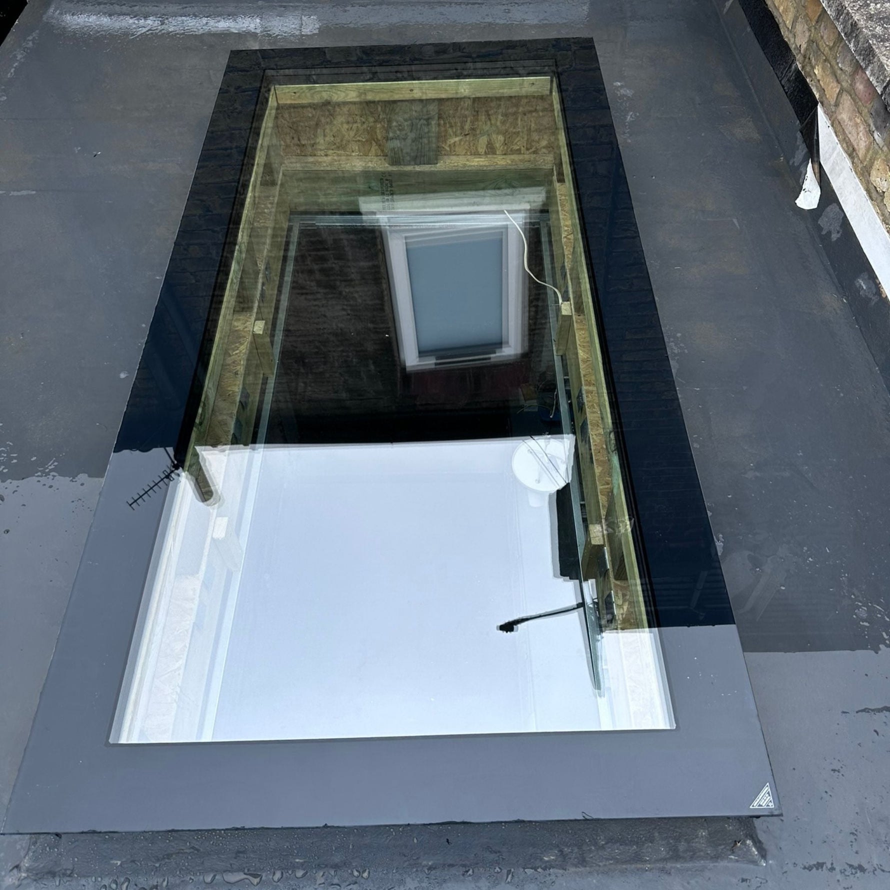 30 x 30 cm Fenêtre de toit pour toit plat, triple vitrage, valeur U: 0,9 W/m²K